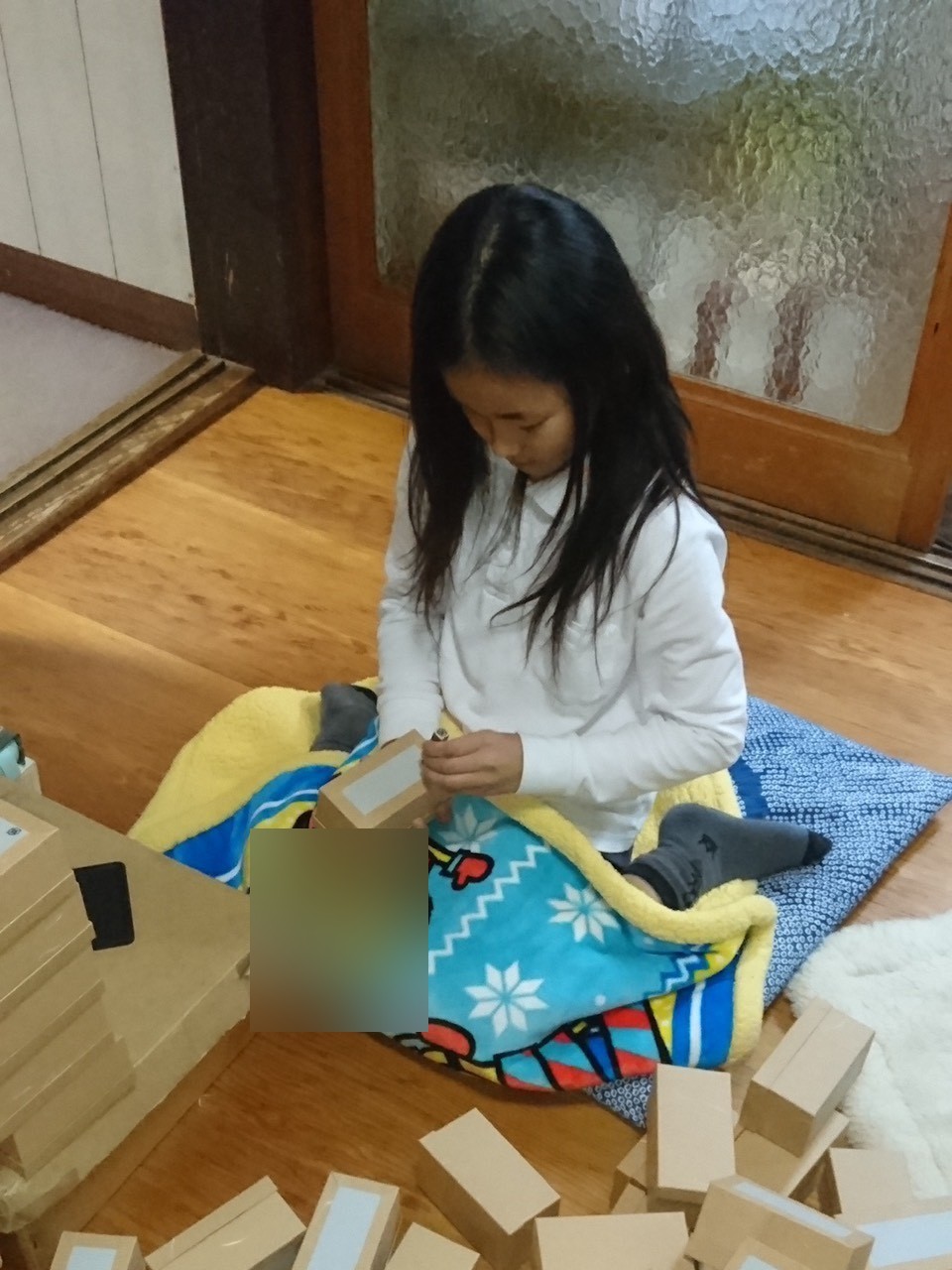 工房のひととき、子どもたち